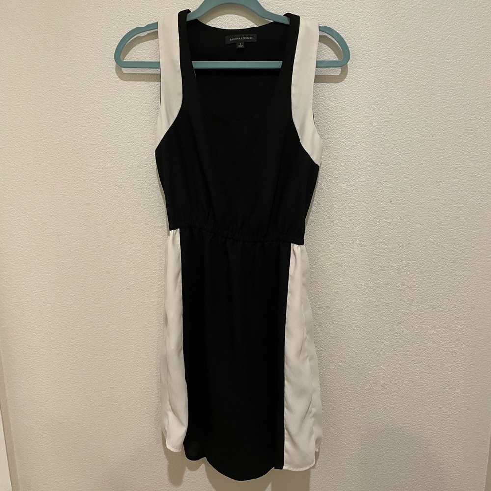 Banana Republic Black and White Dress